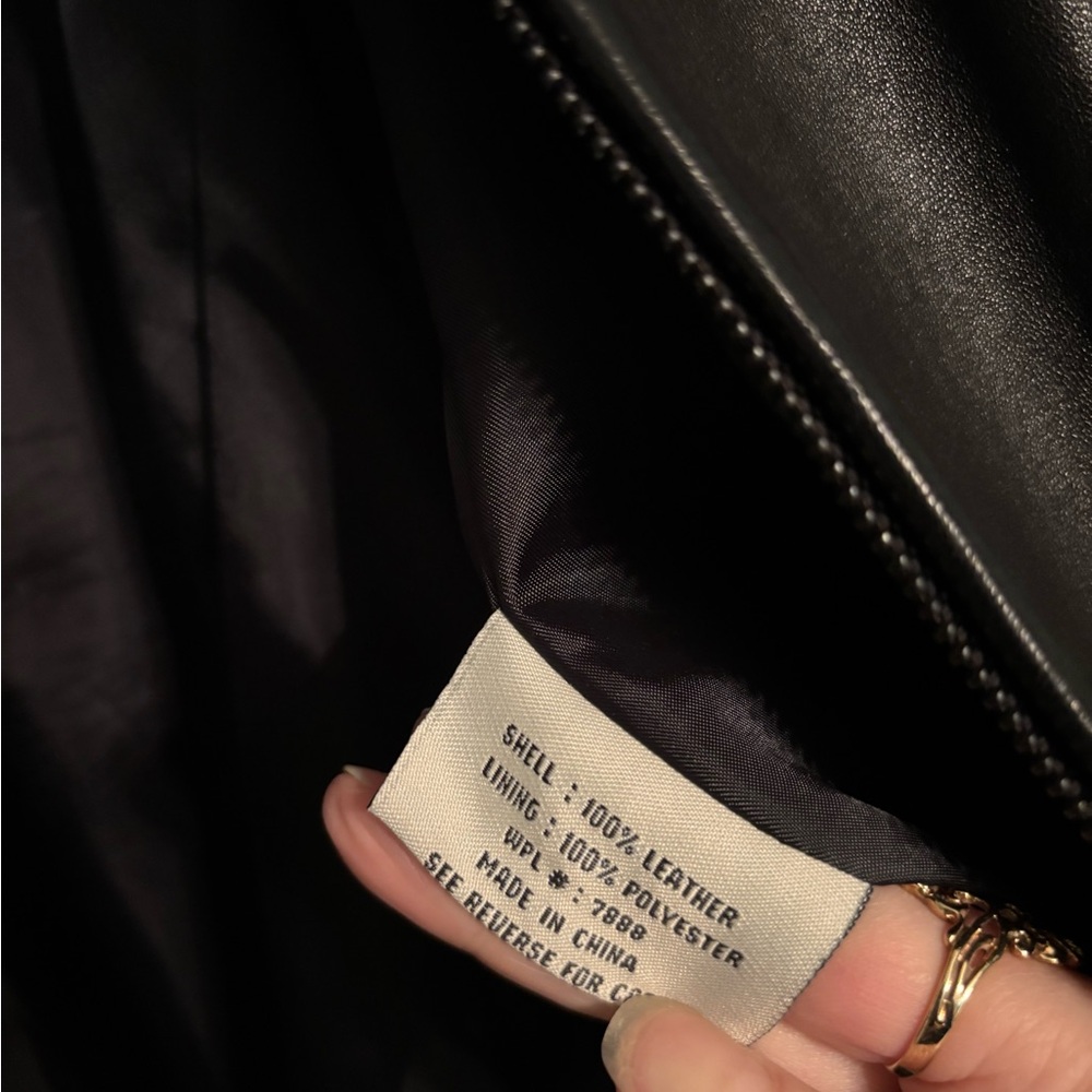 Anne Klein Sleek Black Leather Jacket - Picture 4 of 4